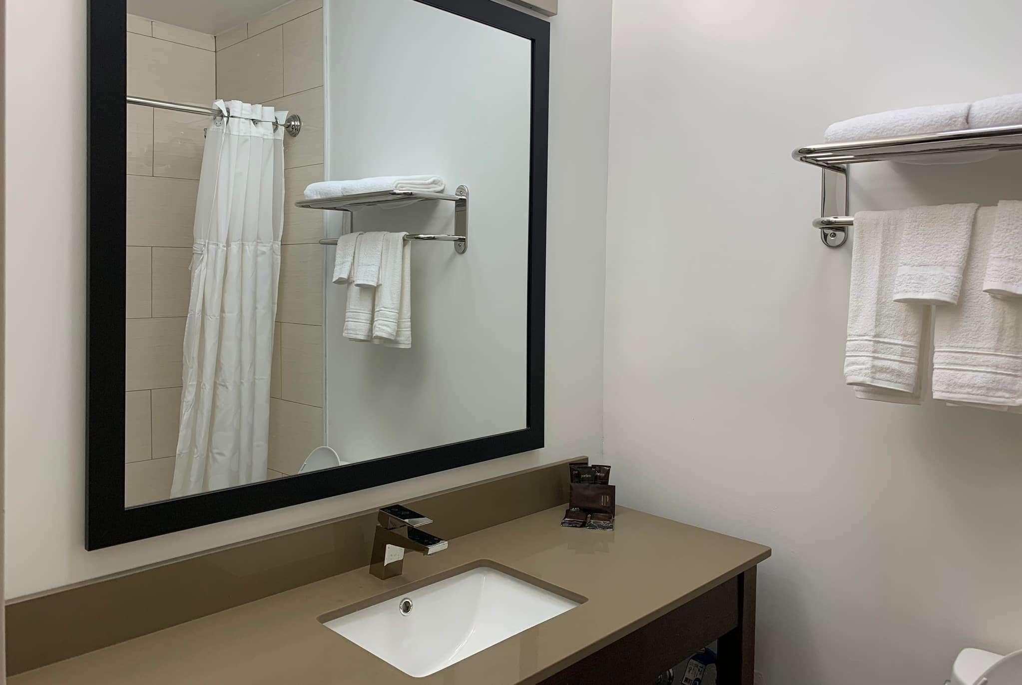 Wingate By Wyndham Jfk Airport, Far Rockaway Ny Hotell New York Eksteriør bilde