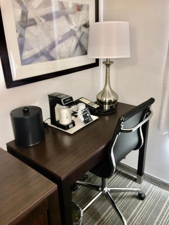 Wingate By Wyndham Jfk Airport, Far Rockaway Ny Hotell New York Eksteriør bilde